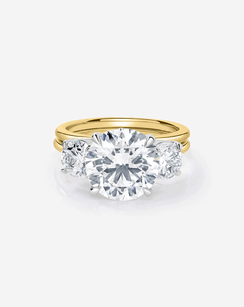 4.02 Round Lab Diamond in Whisper Thin® Embrace