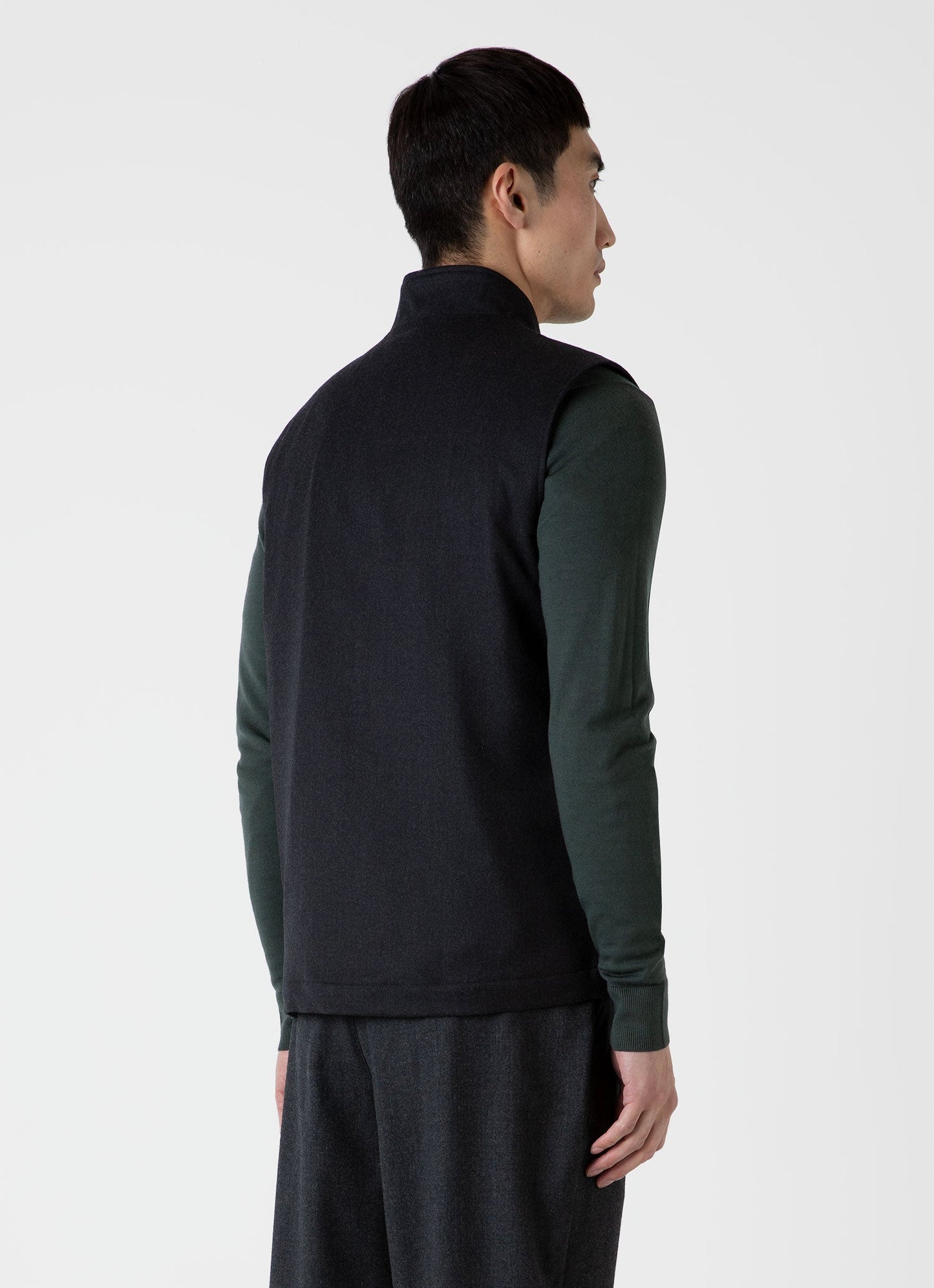 Mens Insulated Wool Gilet In Charcoal Melange Mjac7161 Gyad