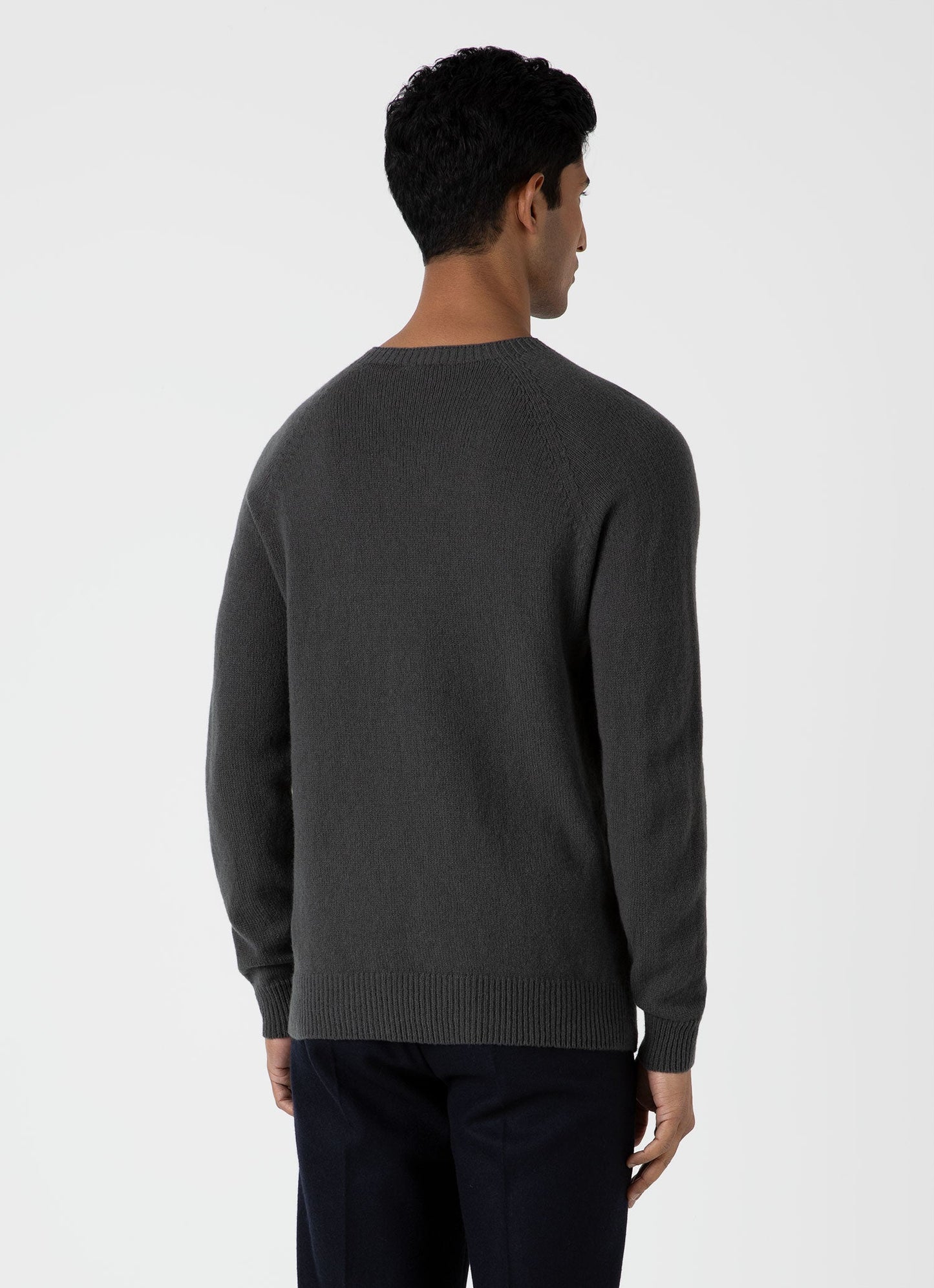 Mens Lambswool Crew Neck Jumper In Drill Green Mjum8066 Gnhv