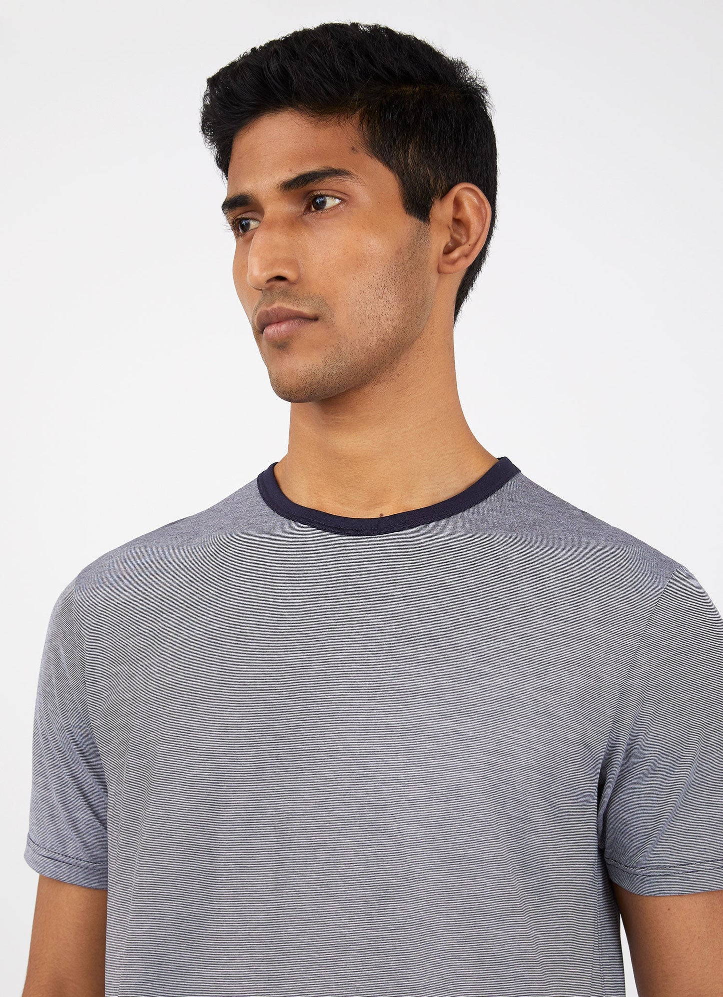 Men's Classic T-shirt in Navy/White Narrow Stripe