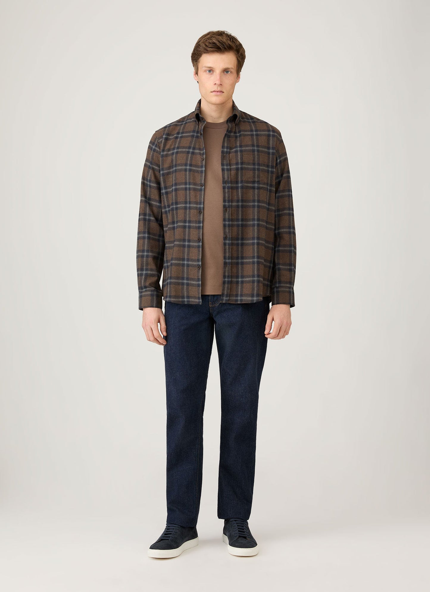 Mens Relaxed Fit Heavyweight Tshirt In Bark Mtsh0181 Brgc