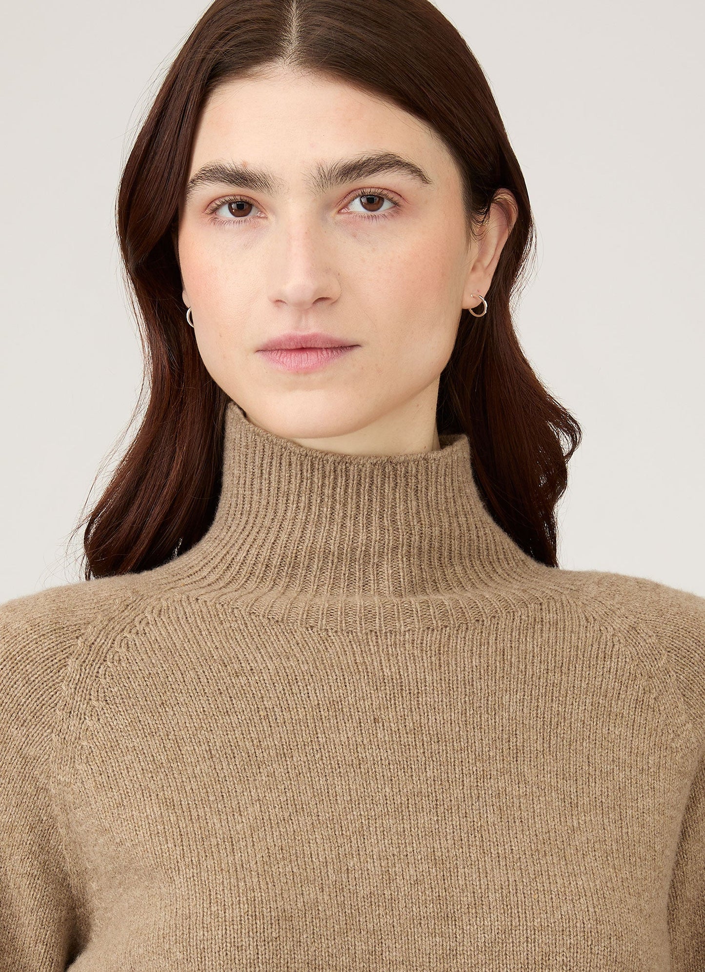 Womens Lambswool Funnel Neck Jumper In Mink Wjum8052 Brgb