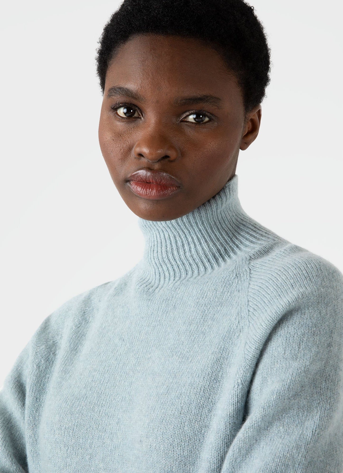 Womens Lambswool Funnel Neck Jumper In Blue Sage Wjum8052 Busy